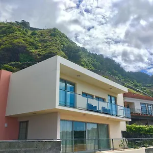 Ponte House Porto Moniz